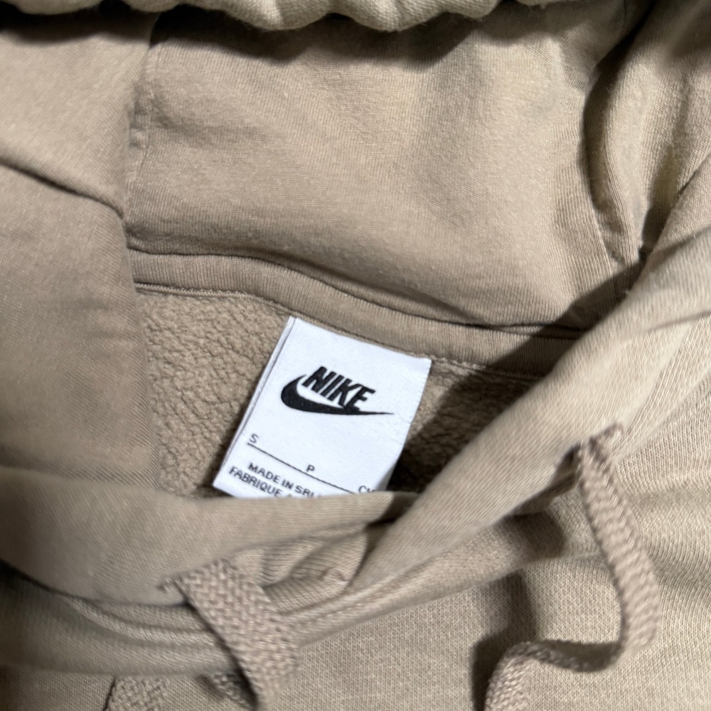 Nike Sportswear Club Fleece Hoodie Mens Small Khaki Tan Pullover BV2654-247 - Picture 3 of 5